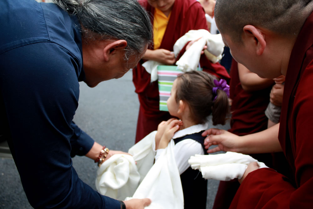 Jetsün Rinpoche offers a khatag to HE Dzigar Kongtrul Rinpoche.
