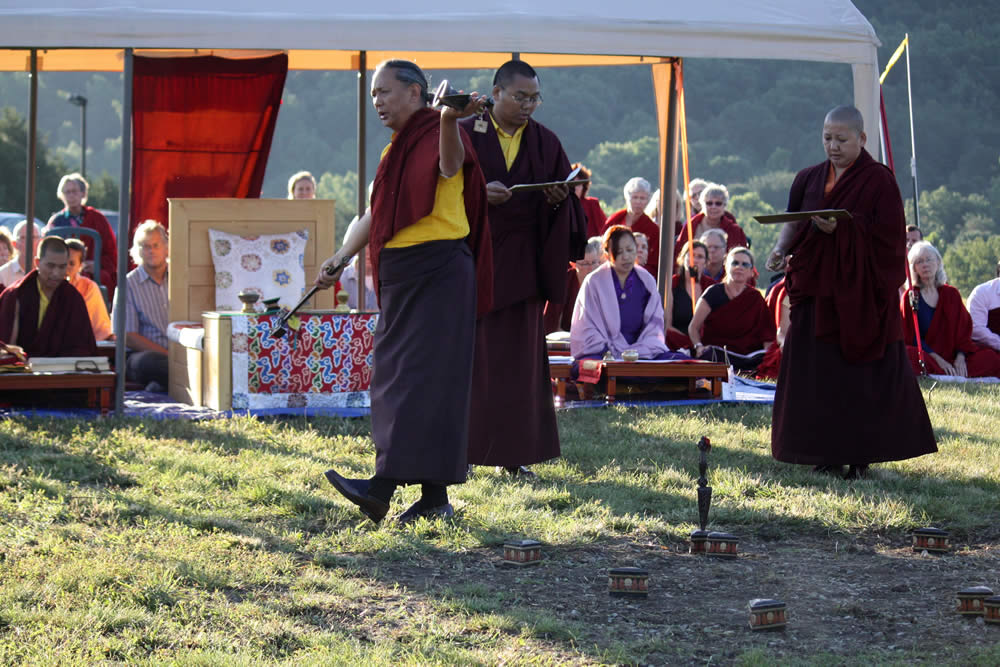 HE HE Dzigar Kongtrul Rinpoche, HE Jetsün Khandro Rinpoche and Ven. Acarya Namdrol Gyatso during the land blessing  ceremony.