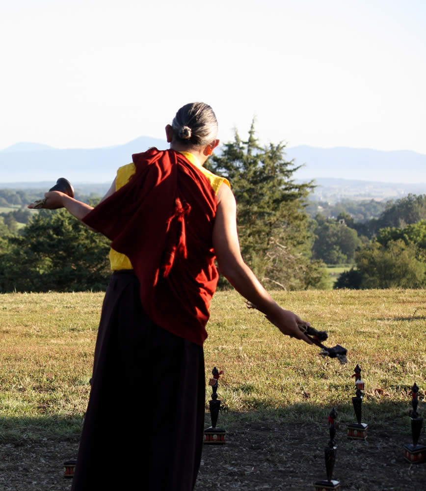 HE Dzigar Kongtrul Rinpoche during the land blessingceremony.
