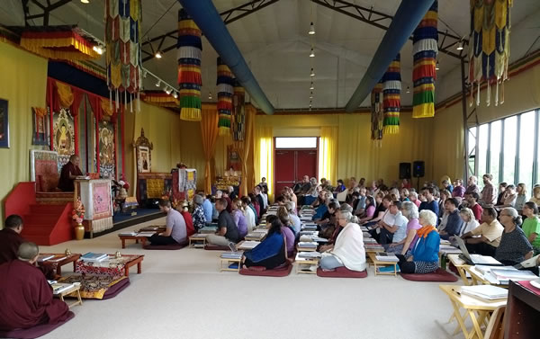 Her Eminence Mindrolling Jets&uuml;n Khandro Rinpoche teaching