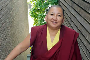 Jetsün Khandro Rinpoche