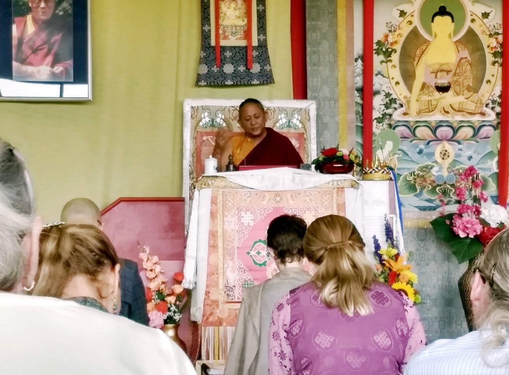H.E. Dzigar Kongtrul Rinpoche Teaching
