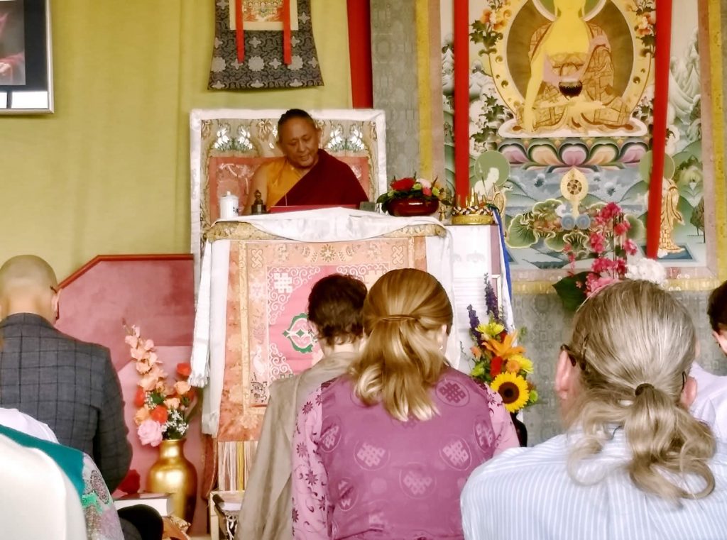 H.E. Dzigar Kongtrul Rinpoche teaching