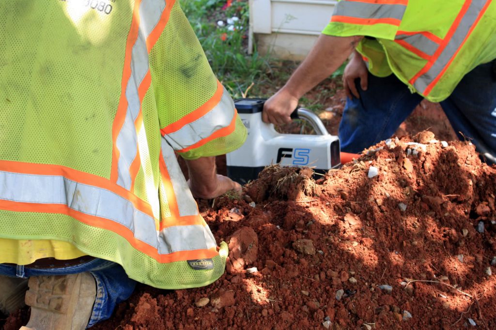 Using the ground penetrating radar to see the drill tip